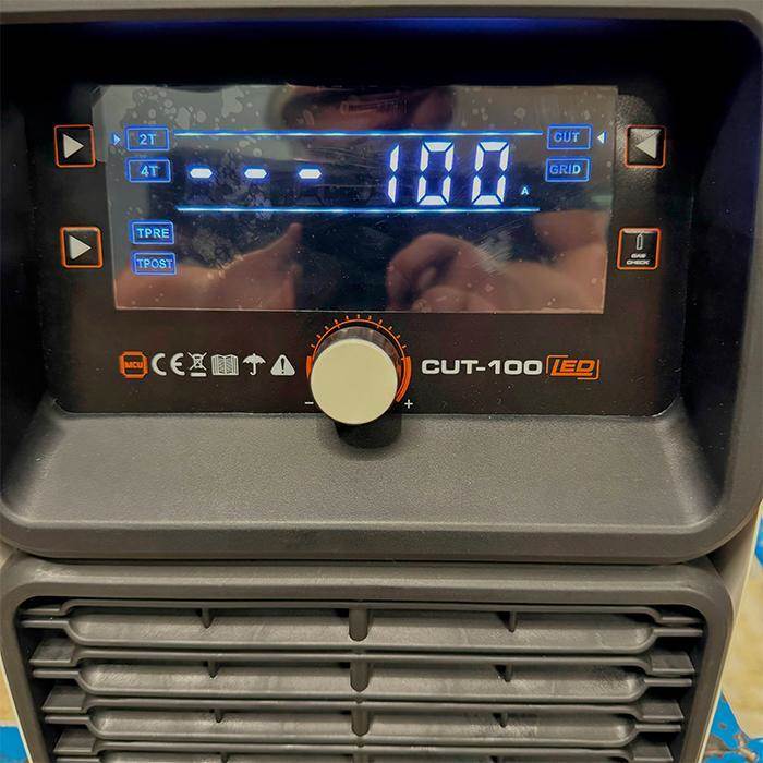 Fox Weld CUT 100 LED CNC - 03