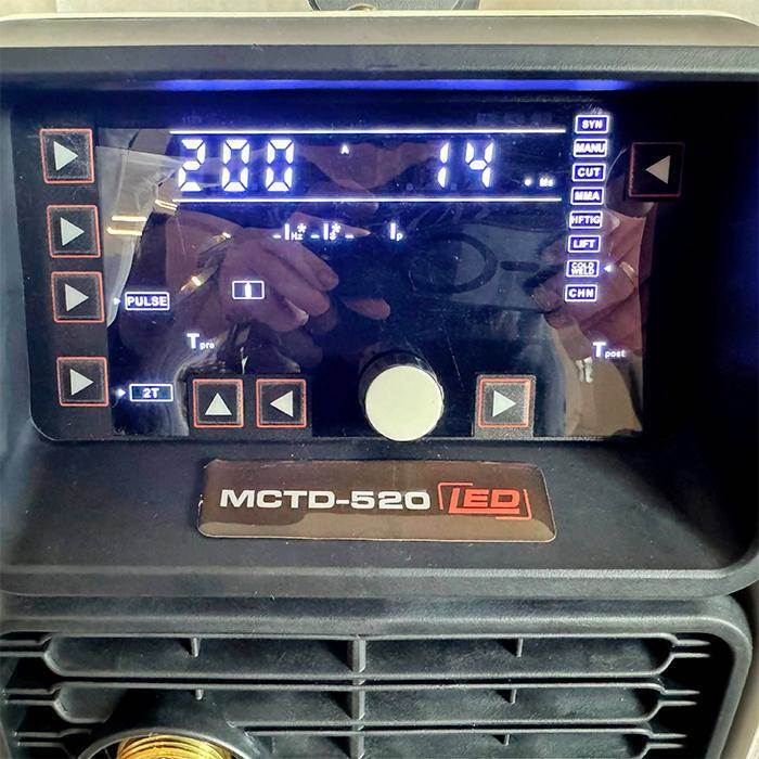 FOX WELD MULTIPROCESS 200 LED - 02